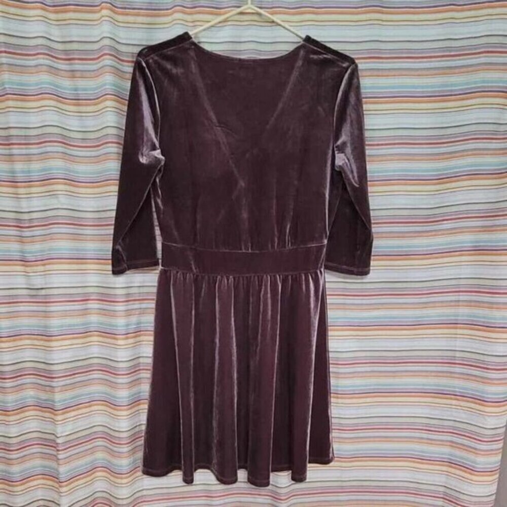 Fairy Fashion π§΅π§ββοΈ TWIK Lavender Velvet Midi Dress sz M - Picture 10 of 12